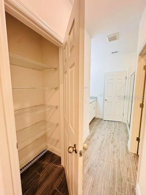 ENCLAVE AT HAWKS CREST - Residential Lease
