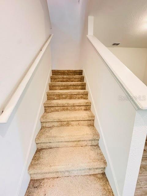 ENCLAVE AT HAWKS CREST - Residential Lease