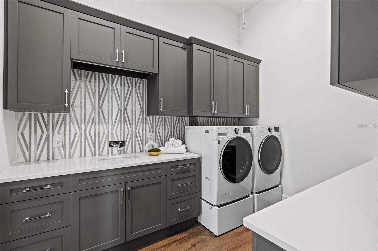 CONCESSION PH II BLK B & PH III - Residential