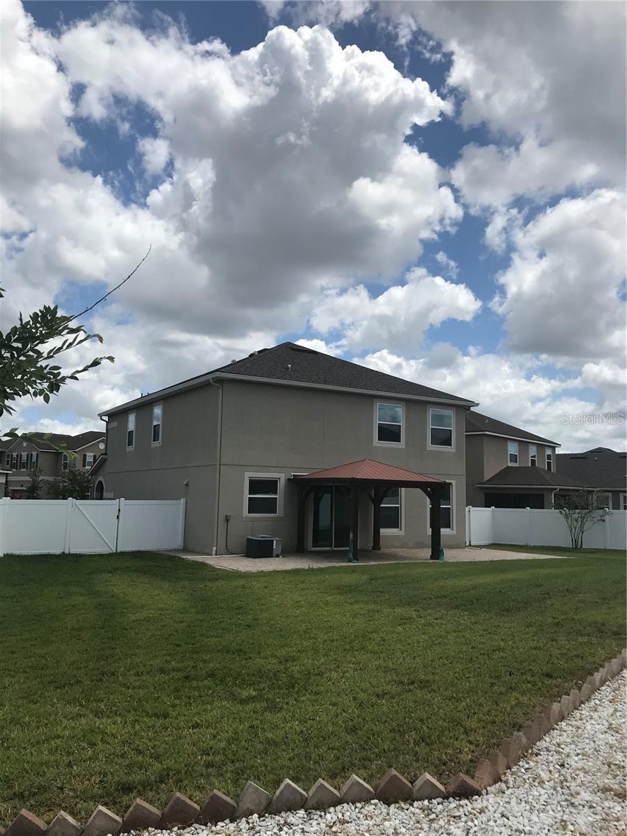 TAPESTRY - Residential Lease