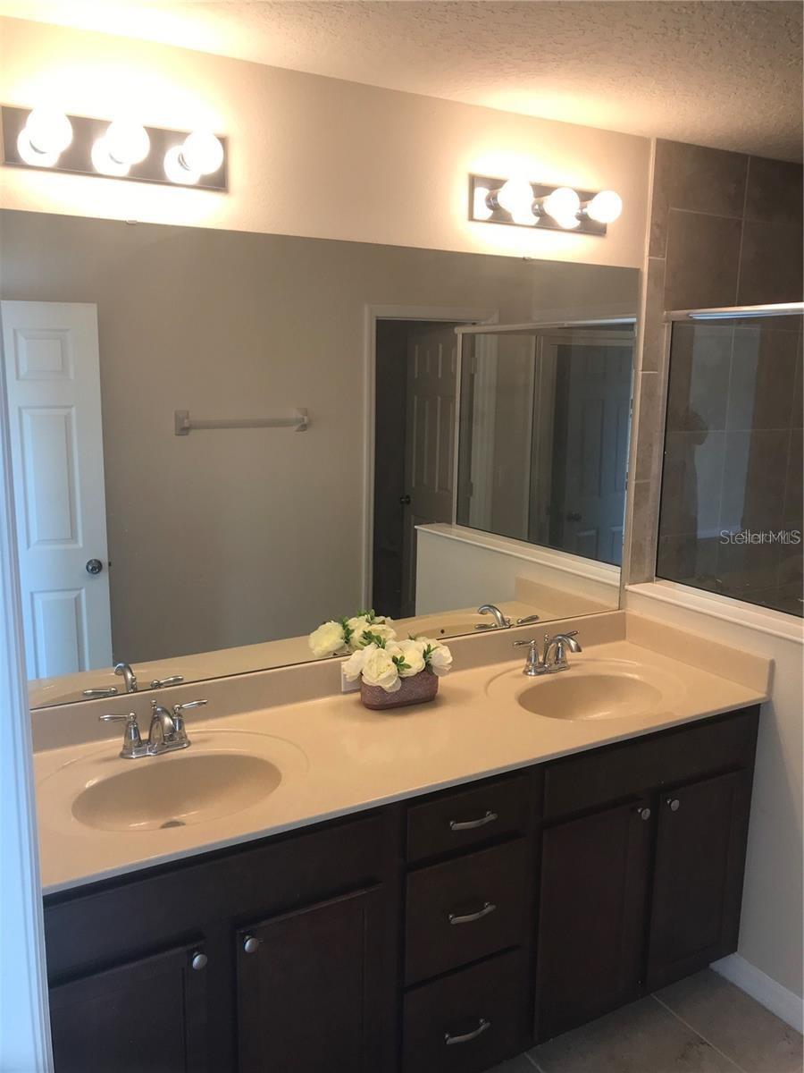 TAPESTRY - Residential Lease