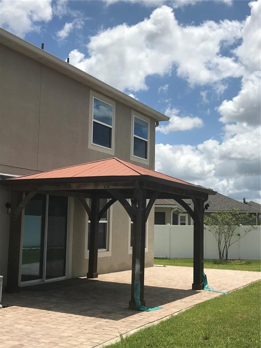 TAPESTRY - Residential Lease