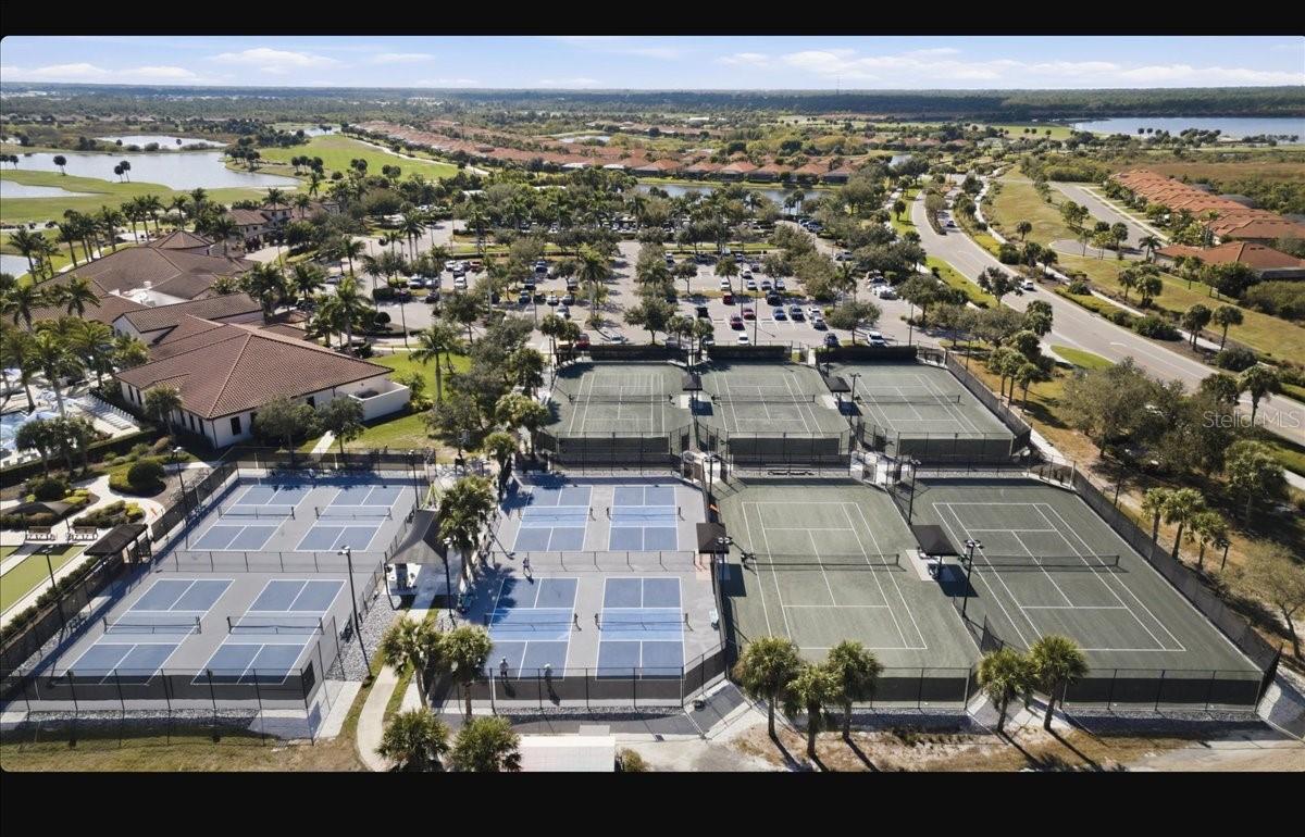 SARASOTA NATIONAL PH 13-B - Residential