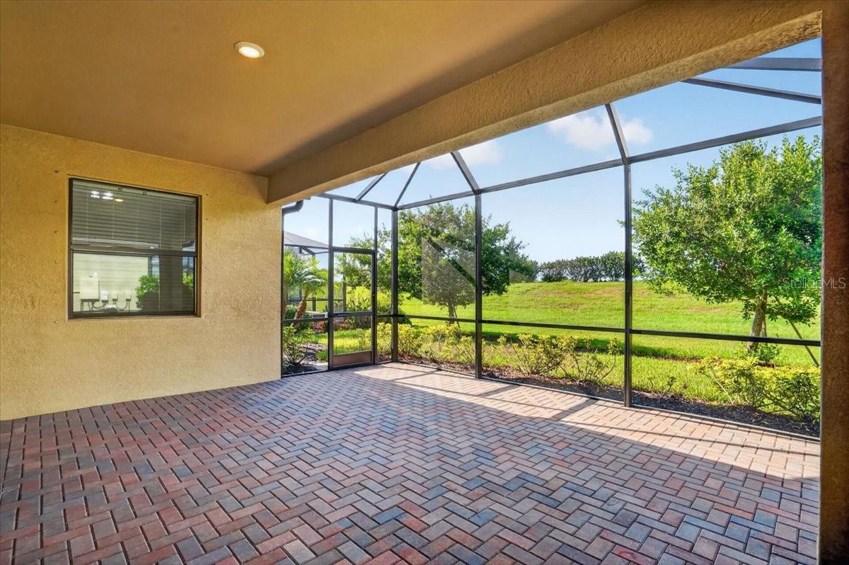 SARASOTA NATIONAL PH 13-B - Residential