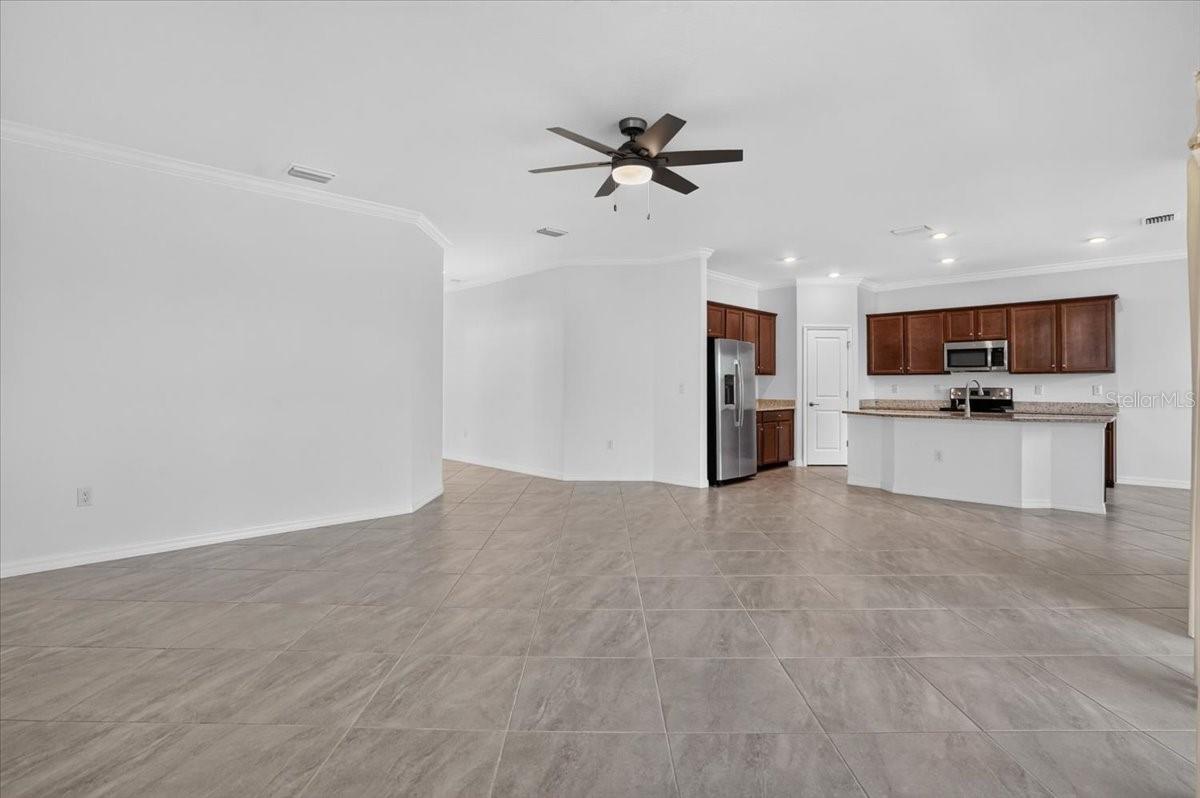 SARASOTA NATIONAL PH 13-B - Residential