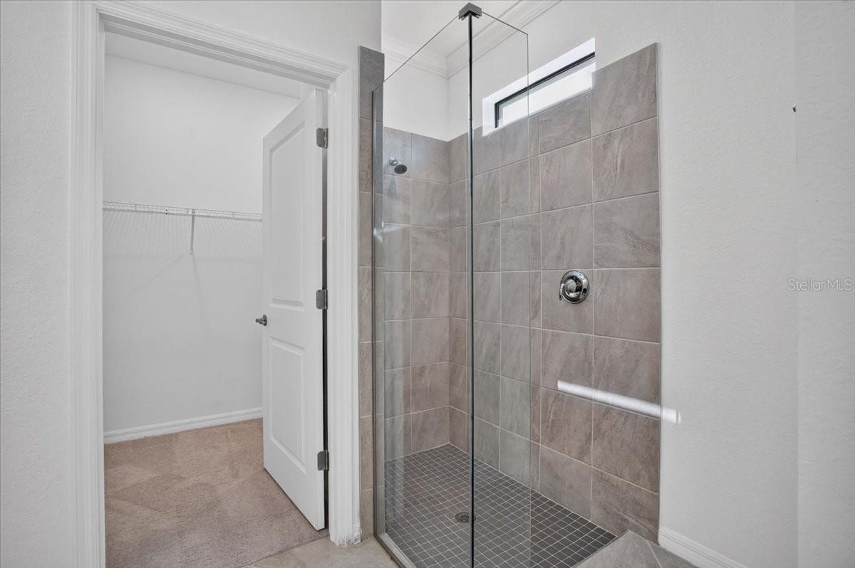 SARASOTA NATIONAL PH 13-B - Residential