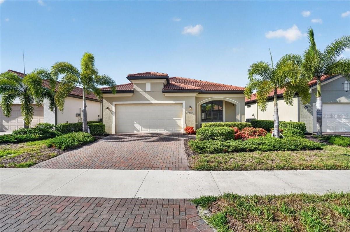 SARASOTA NATIONAL PH 13-B - Residential