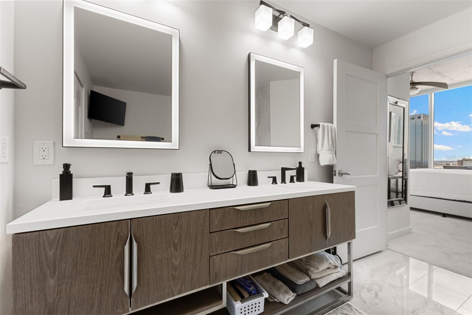 SKYPOINT A CONDO - Residential
