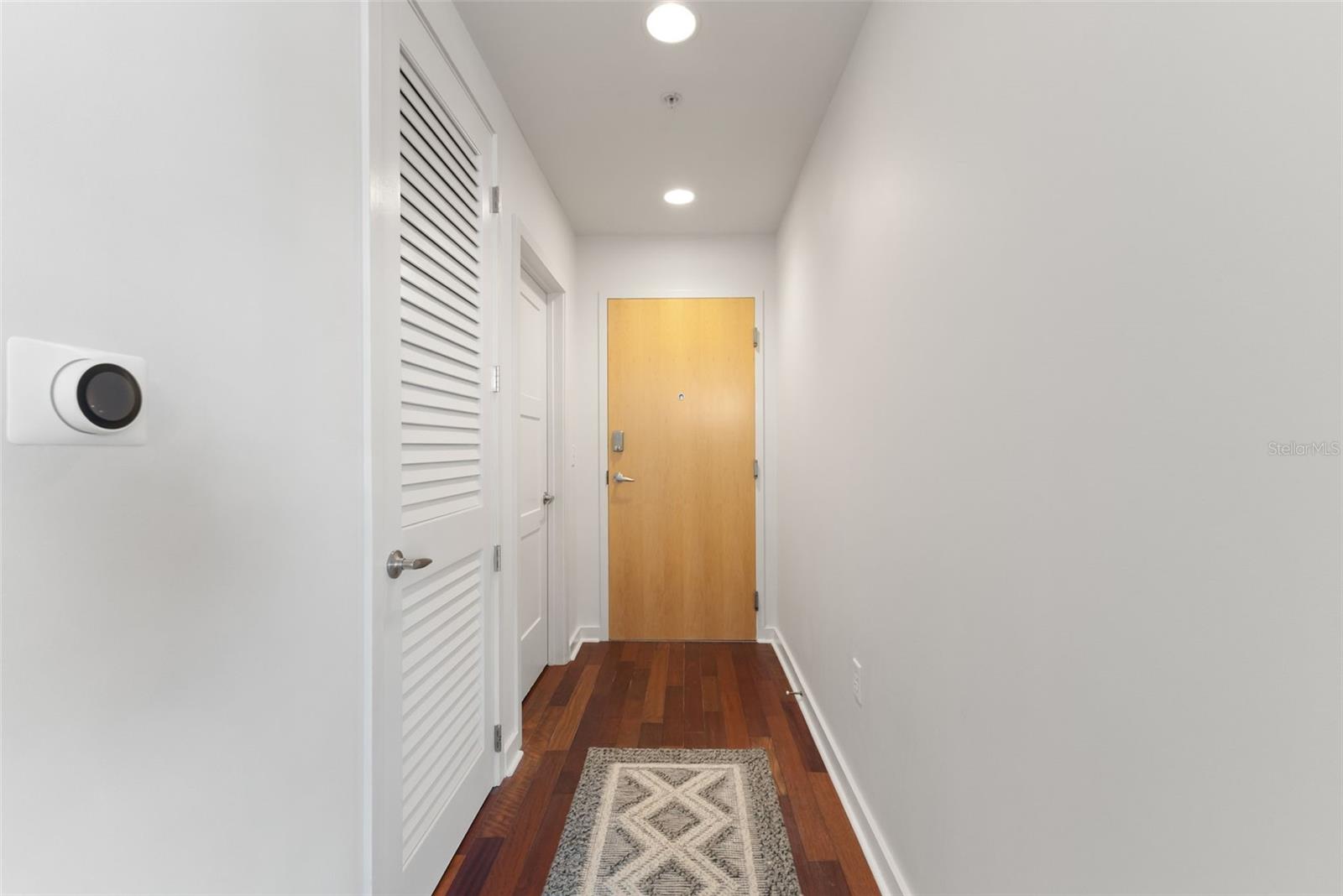 SKYPOINT A CONDO - Residential