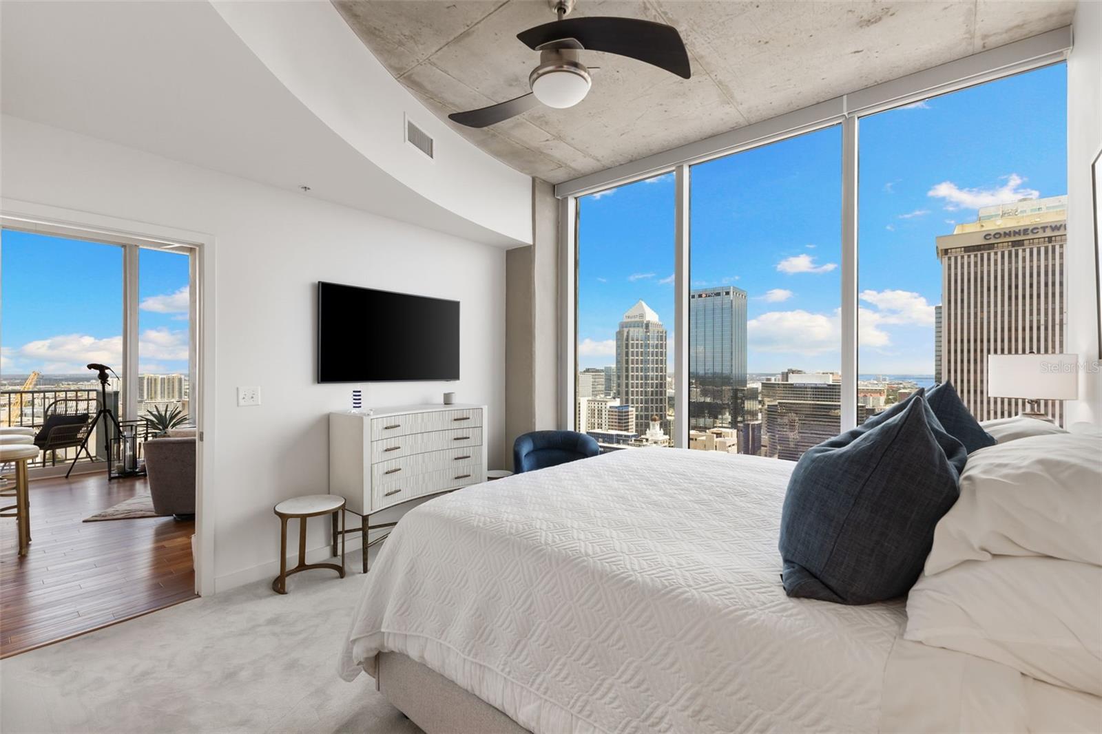 SKYPOINT A CONDO - Residential