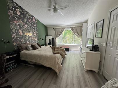 BERKELEY SQUARE - Residential Lease