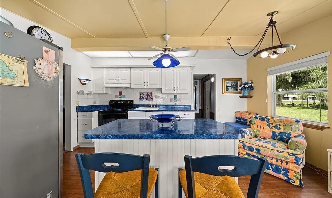 ISTOKPOGA SHORES - Residential