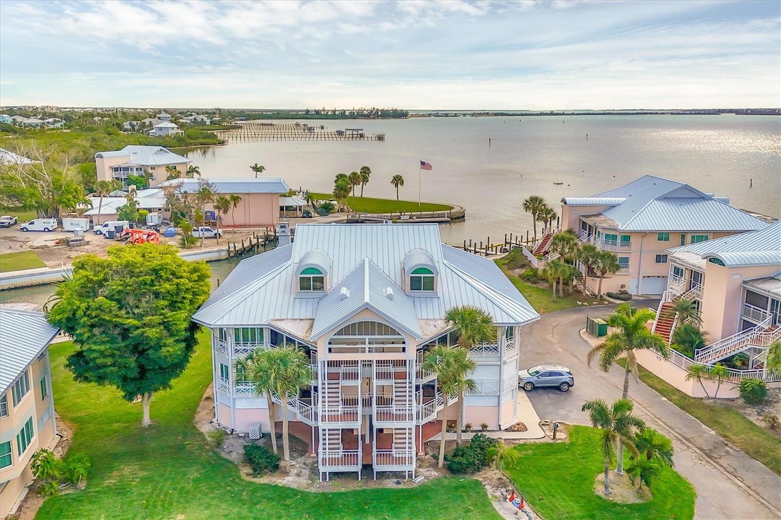 PLACIDA HARBOUR PH 04 BLDG 21 - Residential