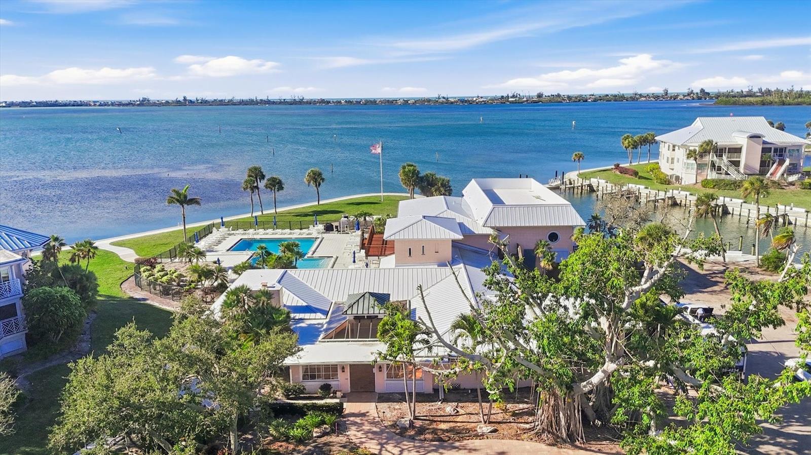 PLACIDA HARBOUR PH 04 BLDG 21 - Residential