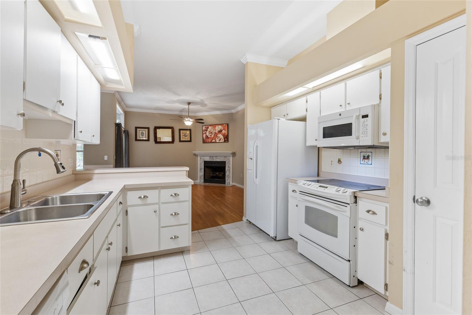 SUTTERS LANDING PH I - Residential
