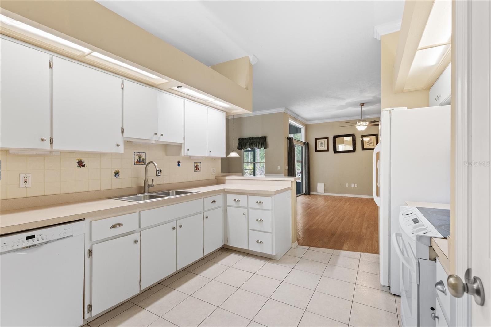 SUTTERS LANDING PH I - Residential