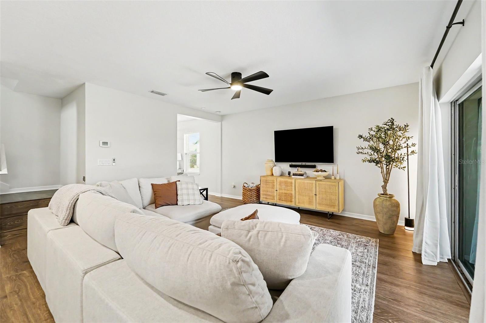 AVALON PARK WEST - Residential