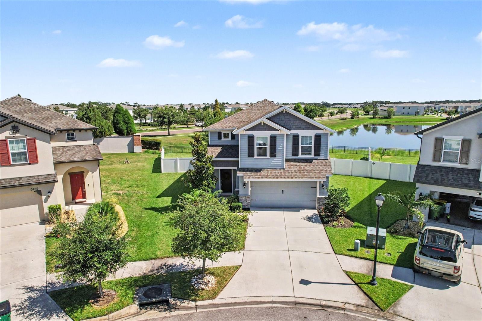 AVALON PARK WEST - Residential