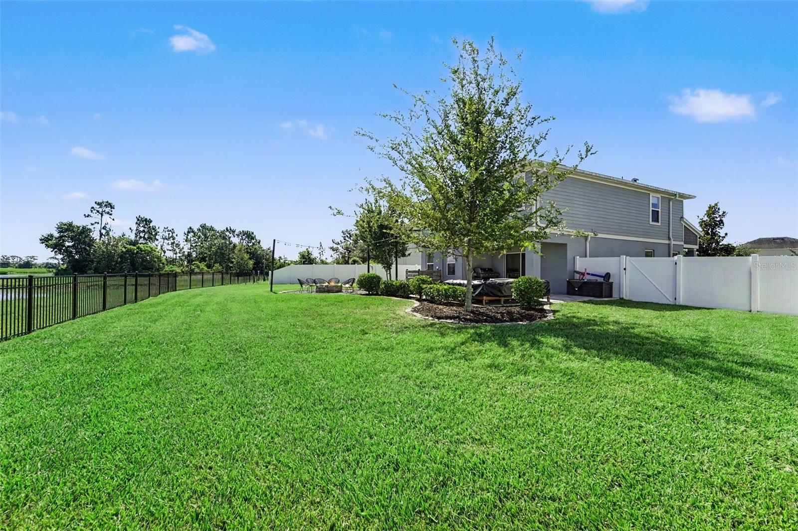 AVALON PARK WEST - Residential