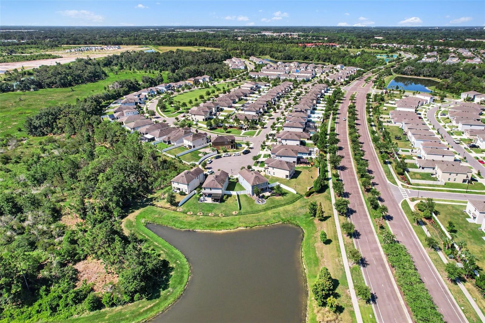 AVALON PARK WEST - Residential