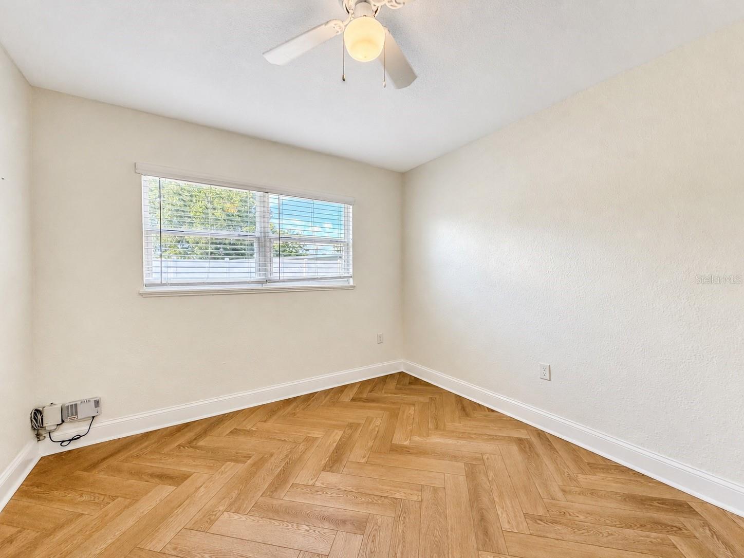 GANDY MANOR ESTATES - Residential Lease