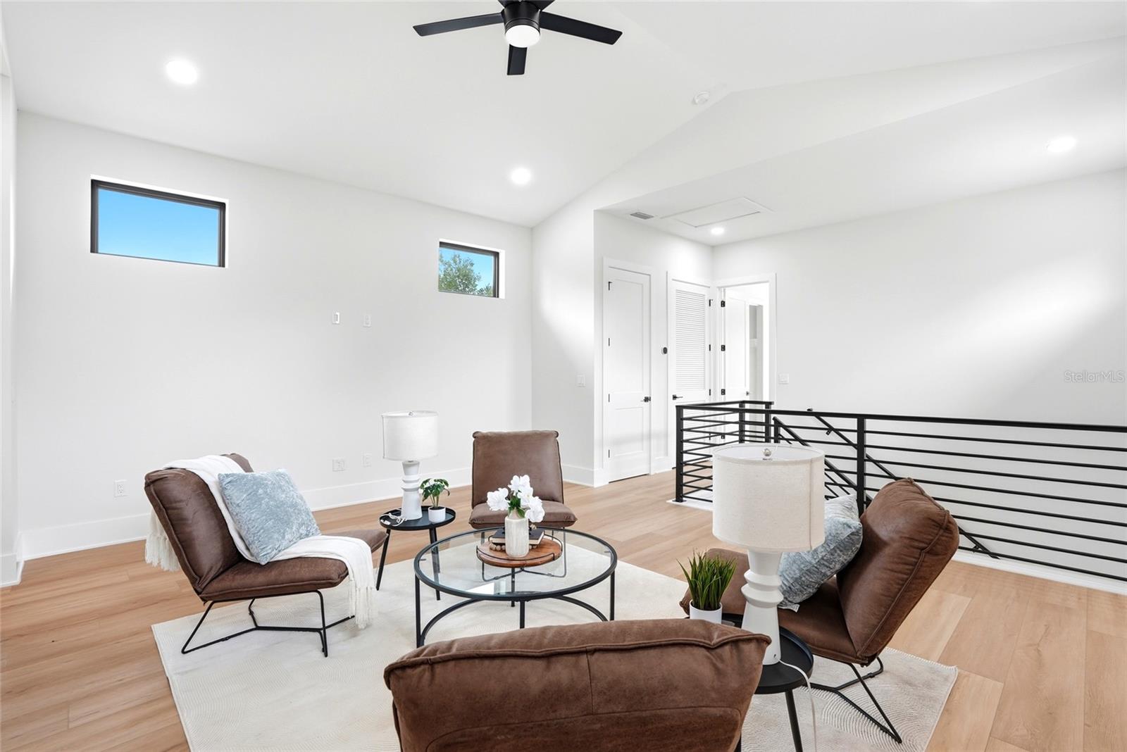 DE SOTO ESTATES - Residential