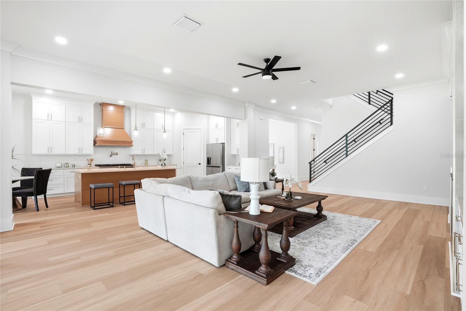 DE SOTO ESTATES - Residential