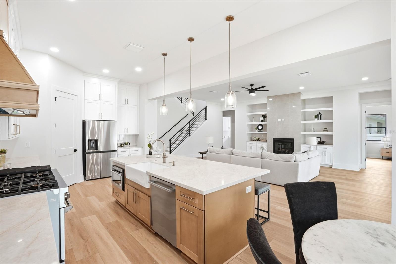 DE SOTO ESTATES - Residential