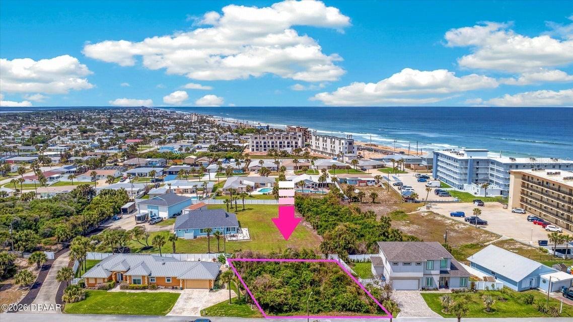 OCEAN BREEZE CIRCLE - Land