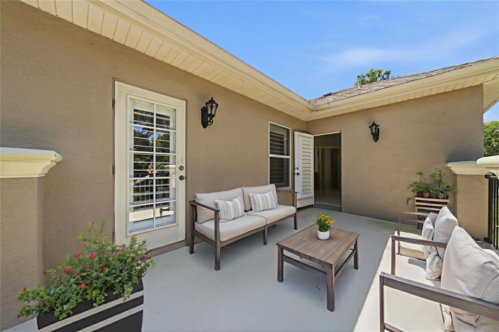 WARREN ESTATES - Residential