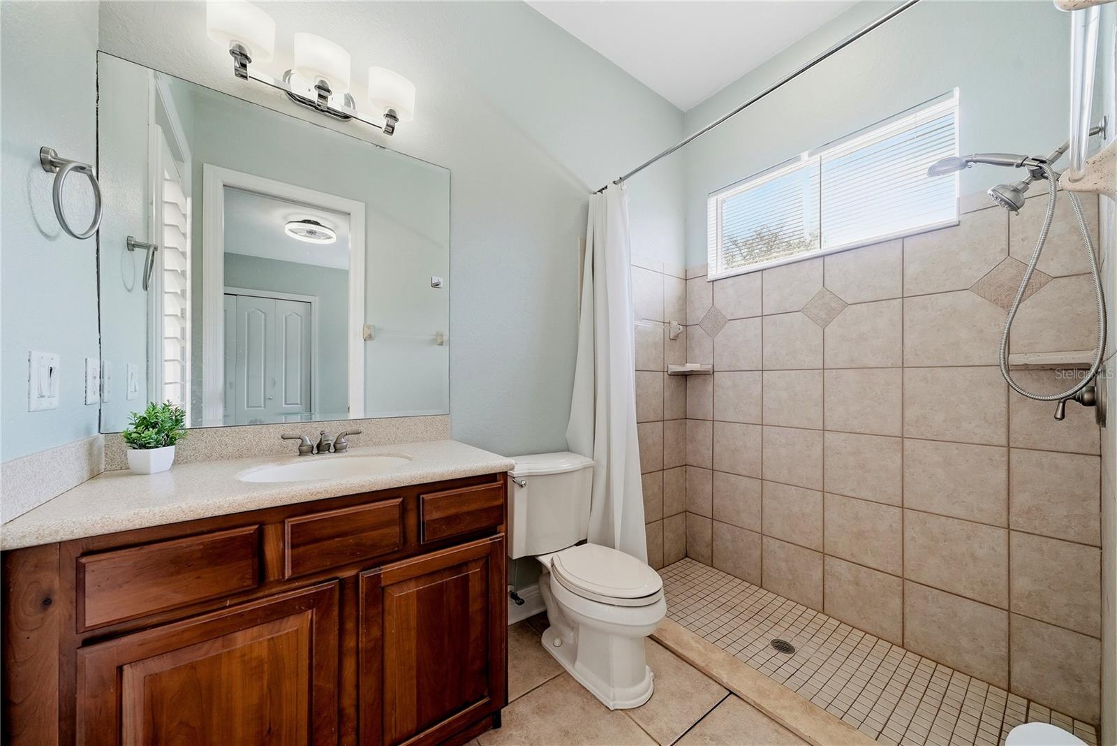 WARREN ESTATES - Residential