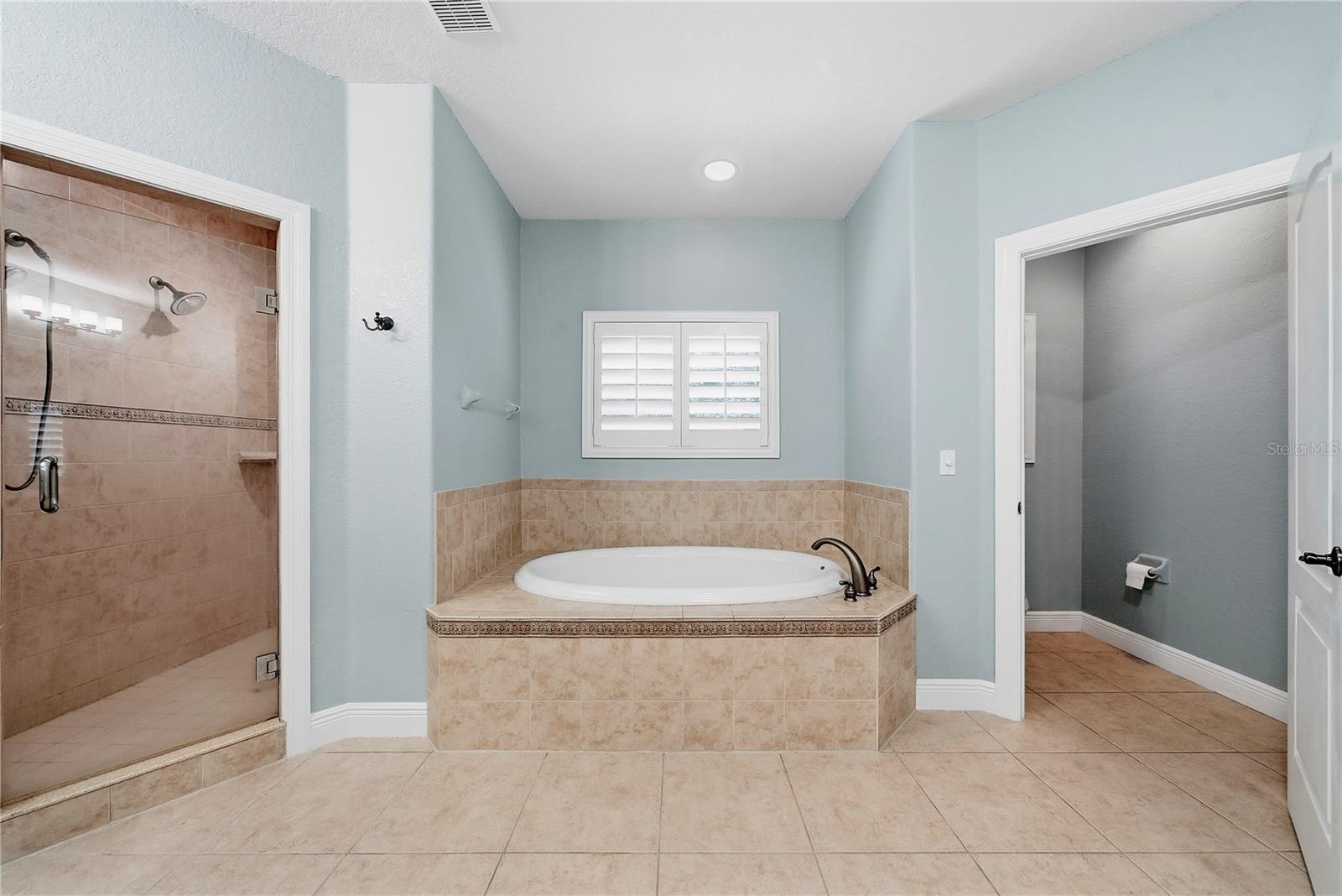 WARREN ESTATES - Residential