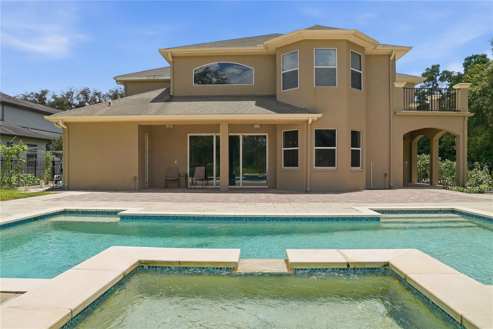 WARREN ESTATES - Residential