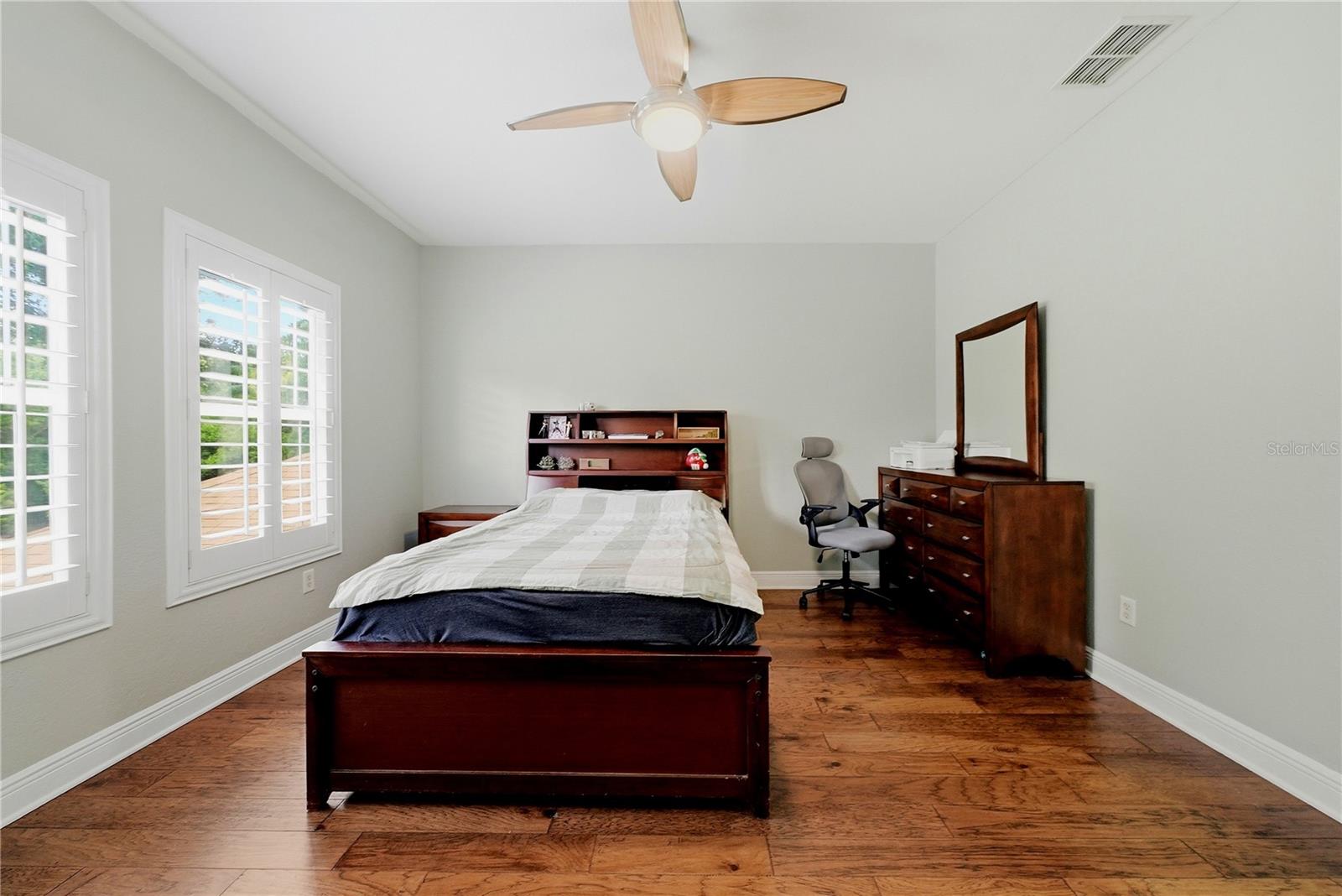 WARREN ESTATES - Residential