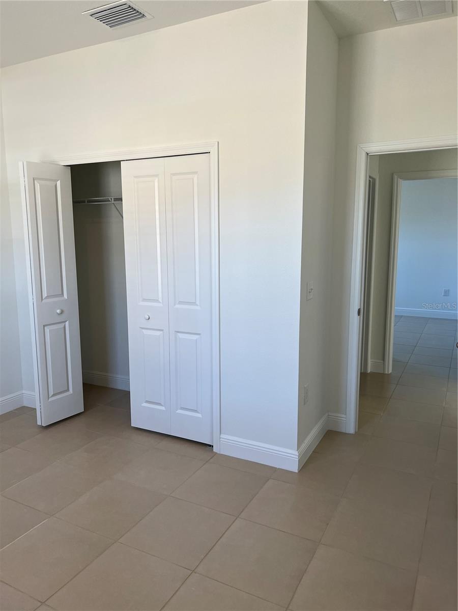 MARION OAKS UN 10 - Residential Lease