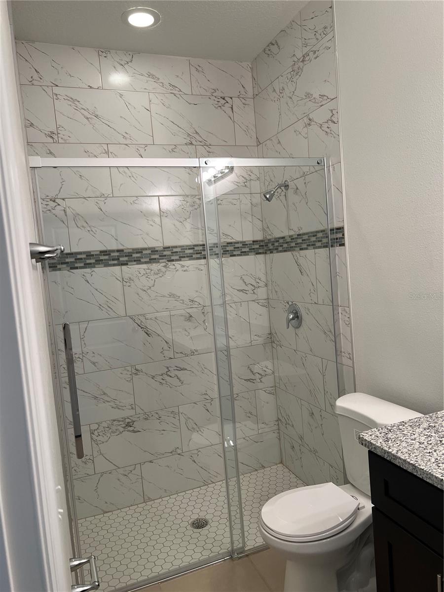 MARION OAKS UN 10 - Residential Lease
