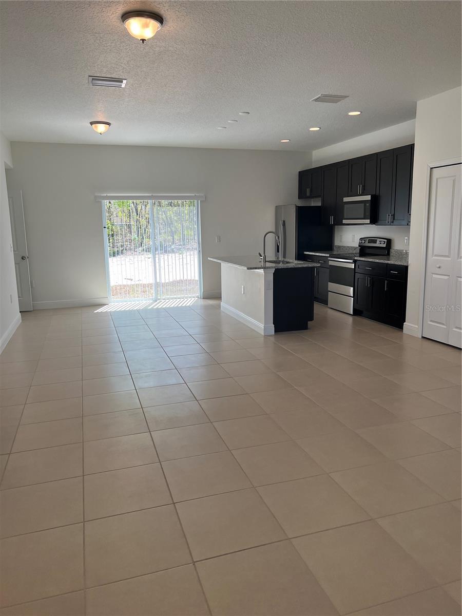 MARION OAKS UN 10 - Residential Lease