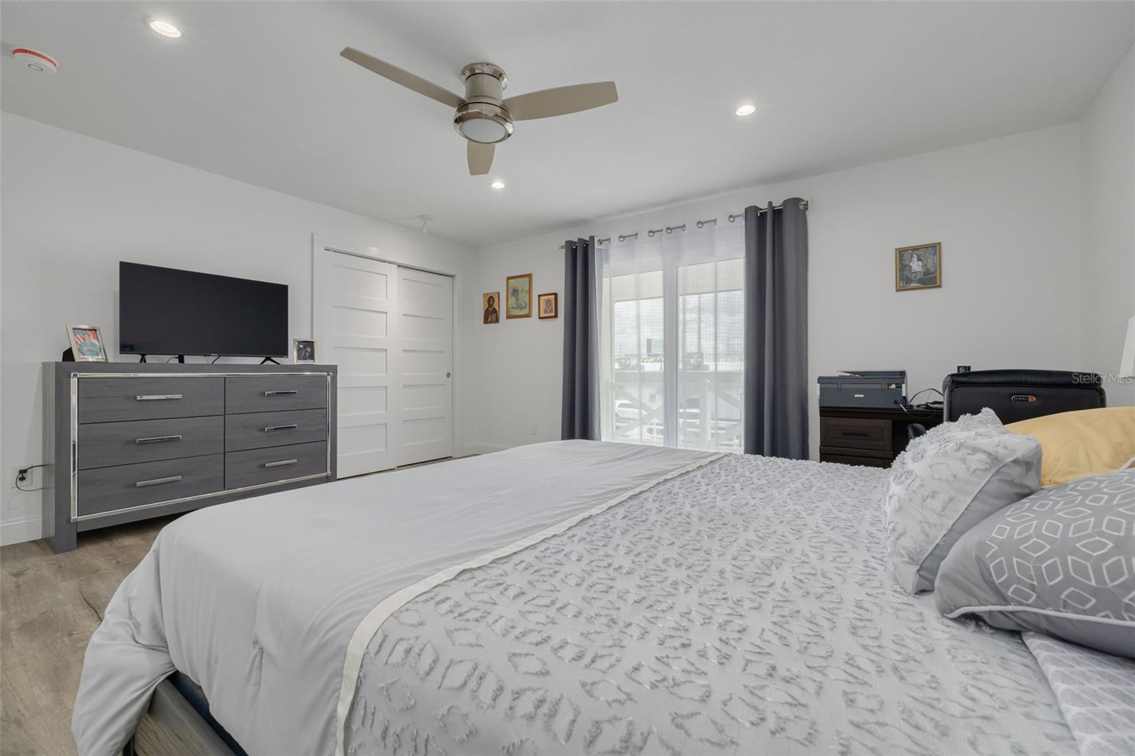 ROTHMOOR ESTATES CONDO - Residential