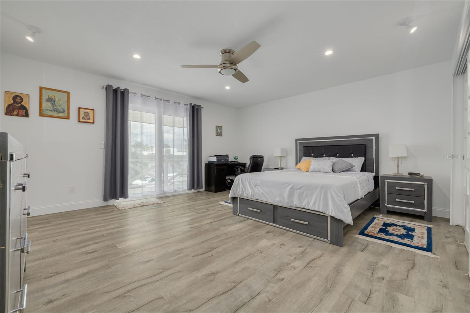 ROTHMOOR ESTATES CONDO - Residential