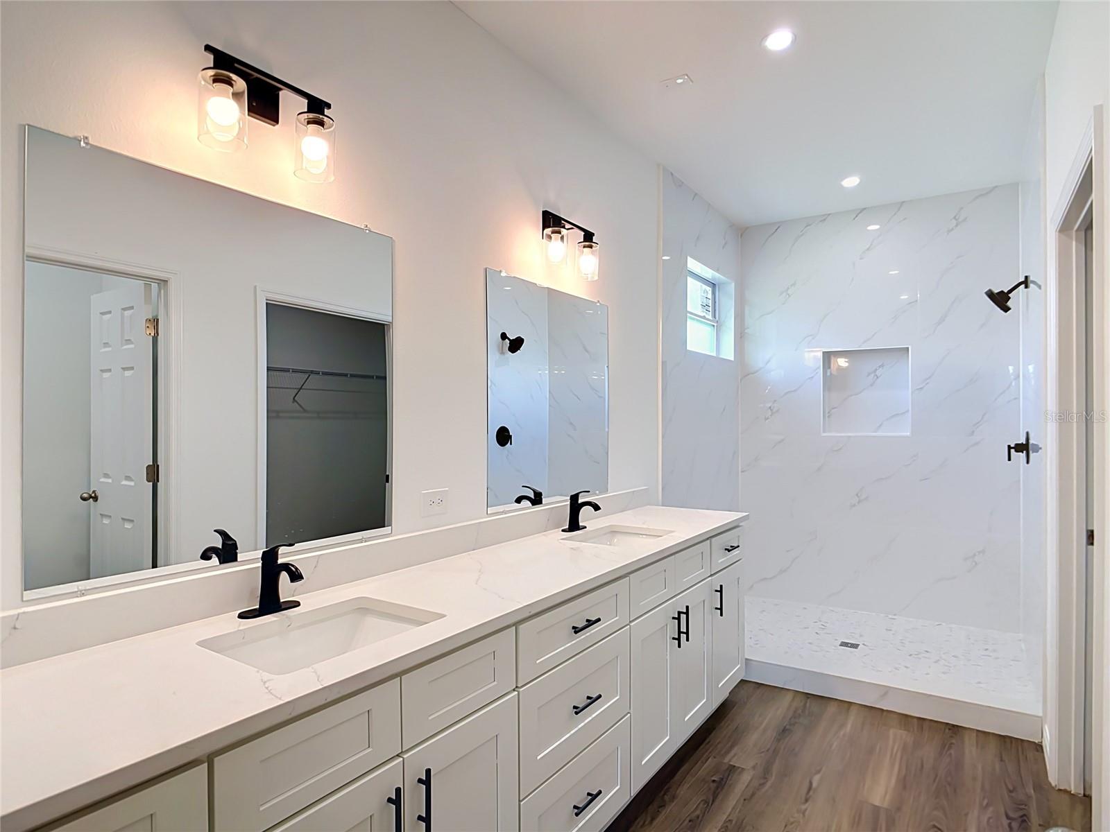 PORT CHARLOTTE SUB 07 - Residential Lease