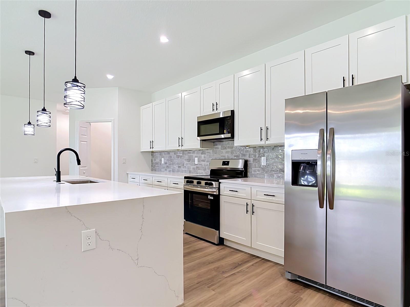 PORT CHARLOTTE SUB 07 - Residential Lease
