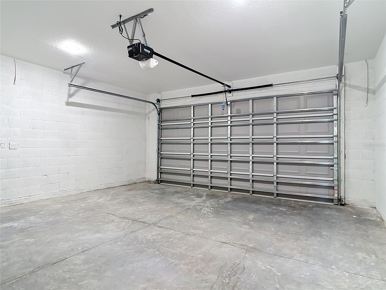 PORT CHARLOTTE SUB 07 - Residential Lease