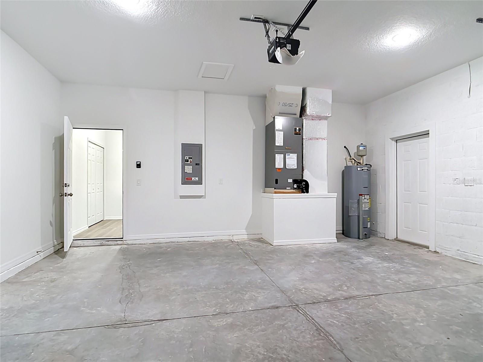 PORT CHARLOTTE SUB 07 - Residential Lease