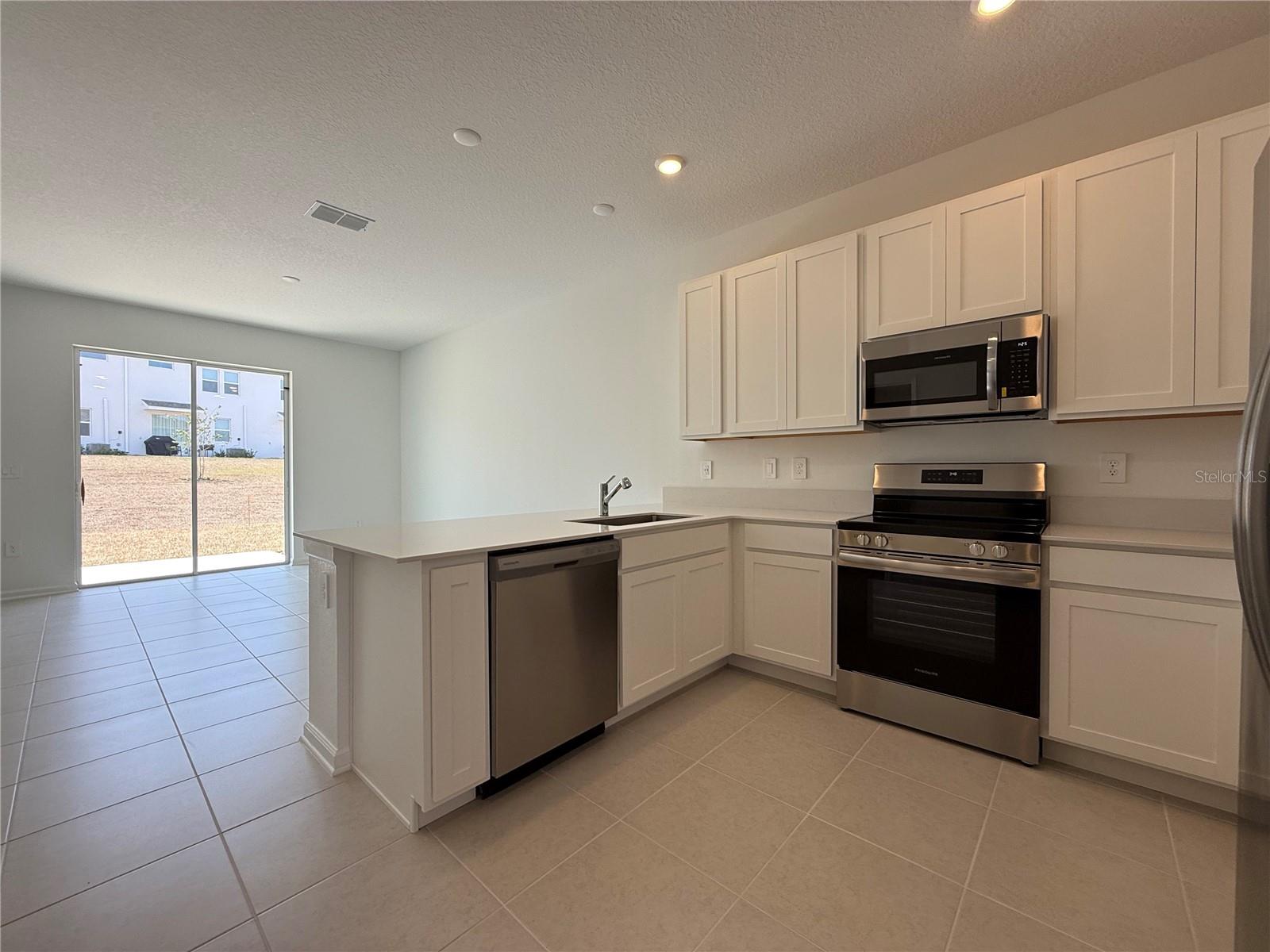 WELLNESS RIDGE PHASE 1-B - Residential Lease