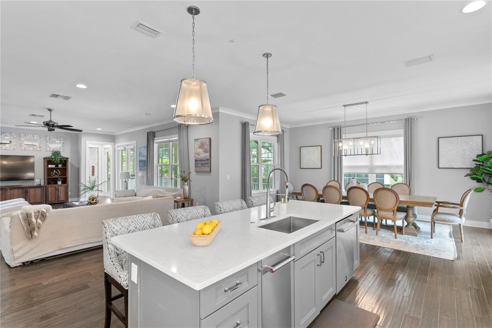 DAVIS ISLANDS PB10 PG52 TO 57 - Residential