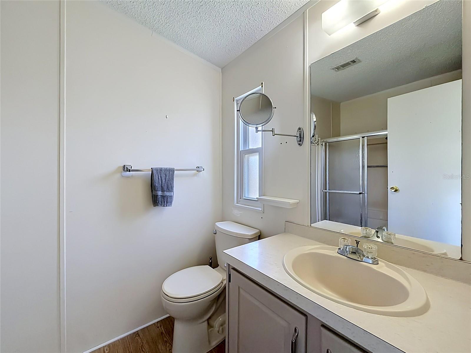 TAVARES LAKE FRANCES ESTATES - Residential