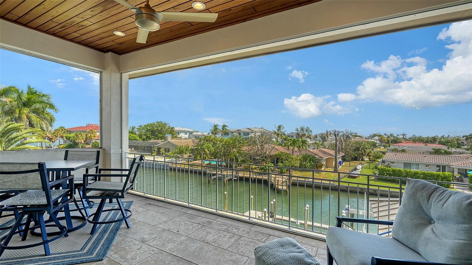 COUNTRY CLUB SHORES SEC 02 - Residential