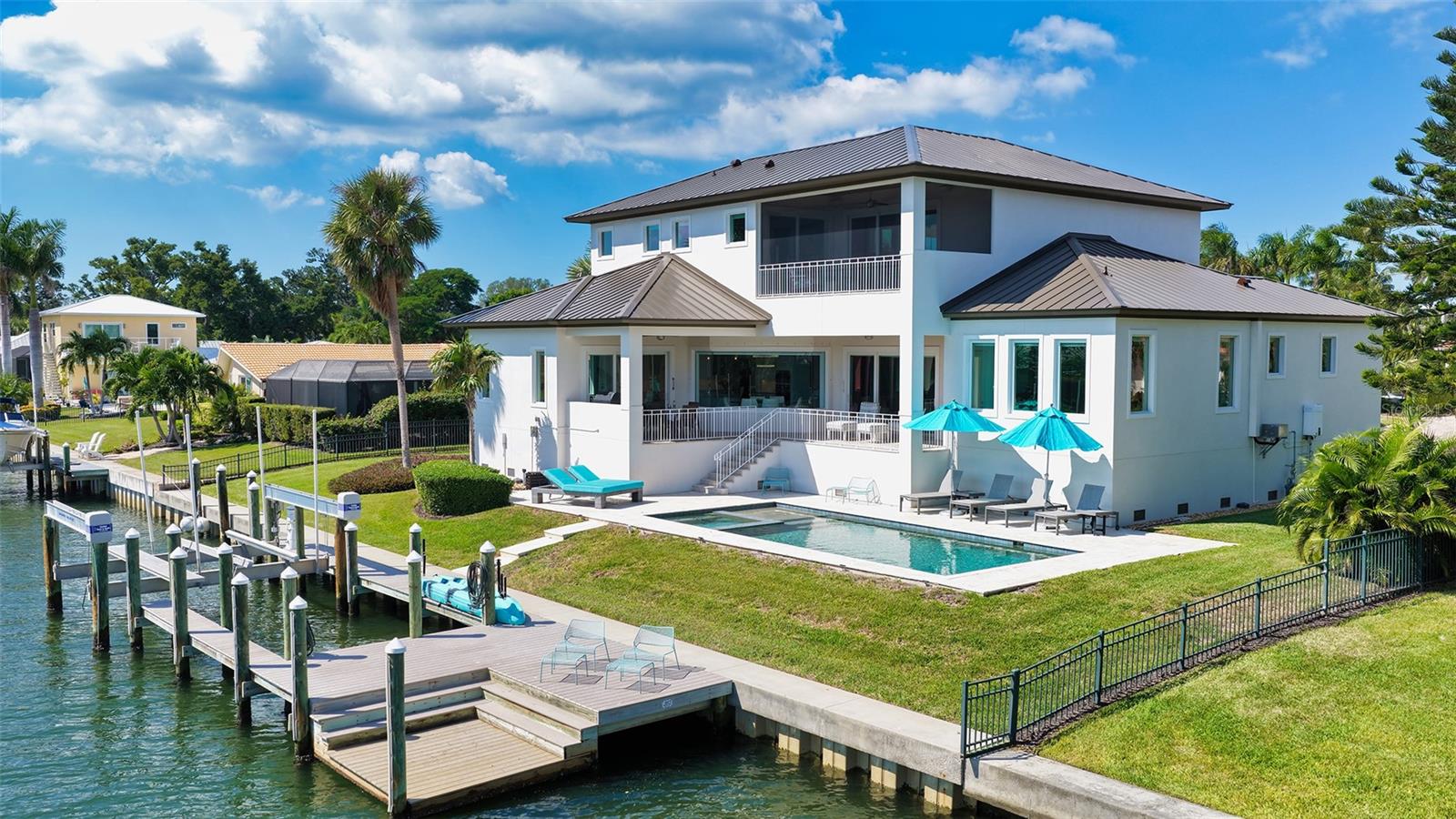 COUNTRY CLUB SHORES SEC 02 - Residential