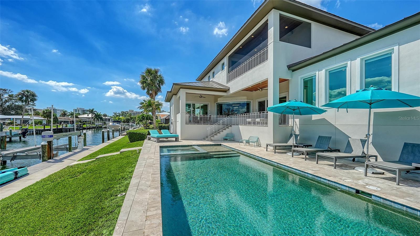 COUNTRY CLUB SHORES SEC 02 - Residential
