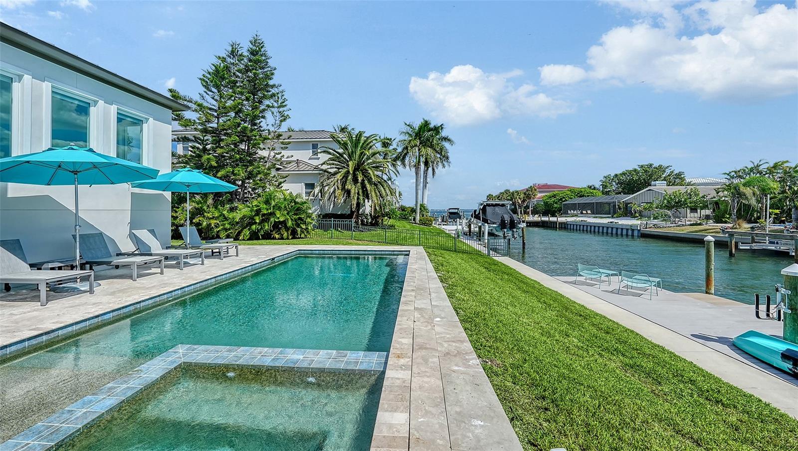 COUNTRY CLUB SHORES SEC 02 - Residential